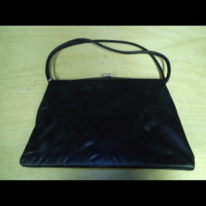 Black Purse Wm Prs shrt strp 1111