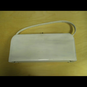 White Purse Wm Prs shrt strp 8103