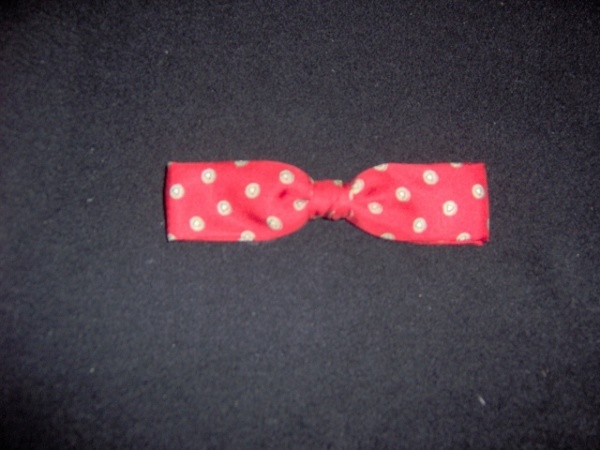 Red and tan Bowtie-BWTI 7008- Circles and triangles pattern