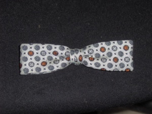 White and grey Bowtie-BWTI 8006- Circles and dots pattern