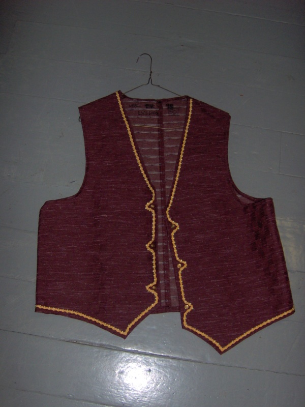 red and gold Period Vest-Mn Lng Vst 7700-Chest 50