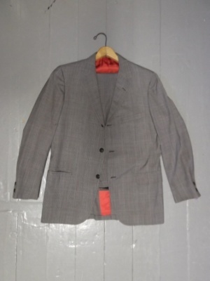 Grey and red Modern Suit-Mn Mod Su 2376-40-2pc-Size 40
