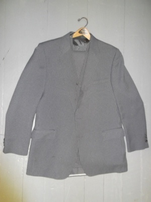 Grey and white Modern Suit-Mn Mod Su 2650-48-3pc-Size 48