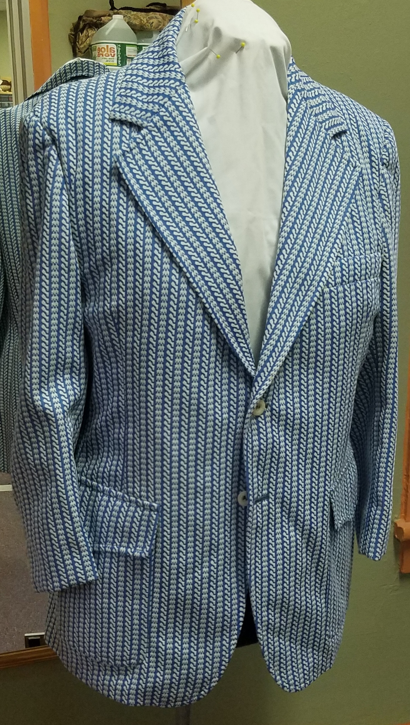 Royal blue and white Modern Suit-Mn Mod Su 4555-44-Size 44