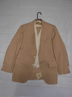 Tan Modern Suit-Mn Mod Su 6401-42-3pc-Size 42