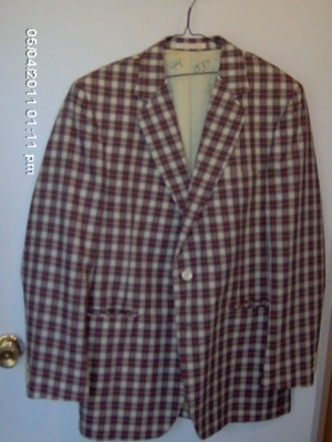 Red, ivory, blue Modern Suit-Mn Mod Su 7476-42-Size 42