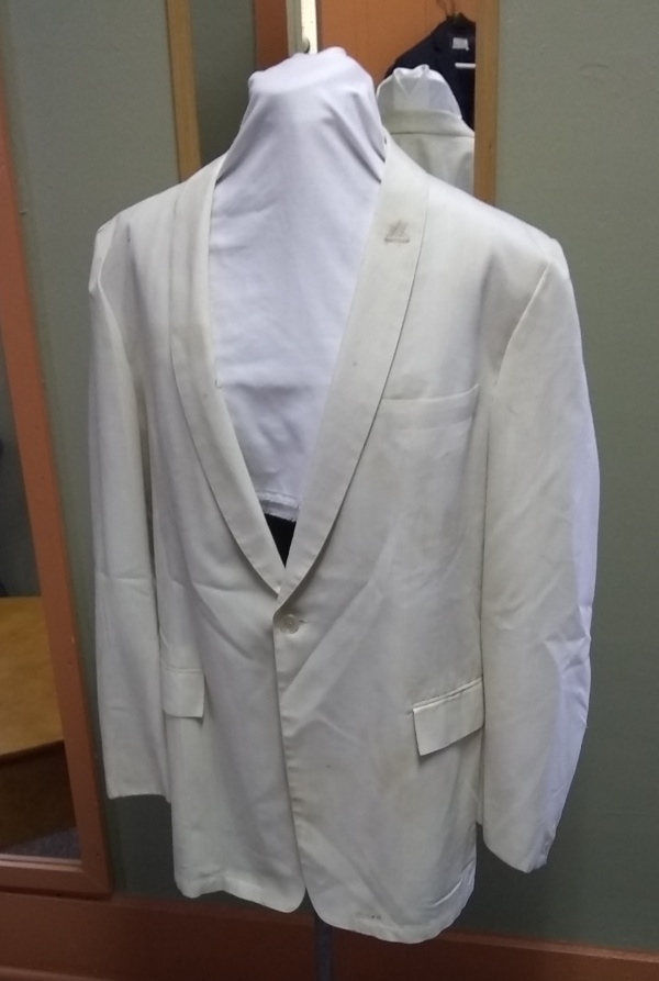 Cream Modern Suit-Mn Mod Su 8502-44-Size 44