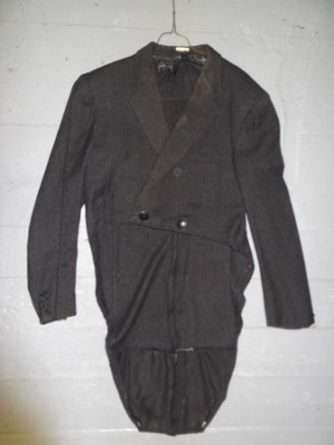 Black Period Suit-Mn Pd Su 1301-Size 40