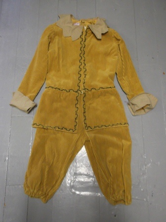 Yellow Renaissance Suit-Mn Rn Su 5300-Chest 42