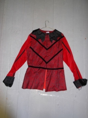 Red and Black Renaissance Suit-Mn Rn Su 7425-Chest 44