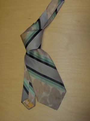 green Necktie-TI 3000- Striped pattern with paisley