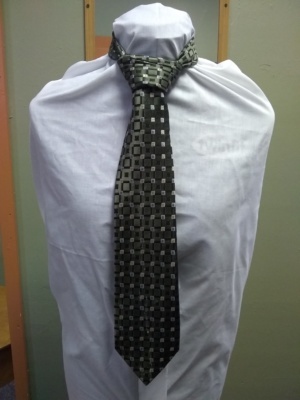 Green and black Necktie-TI 3048- connecting squares