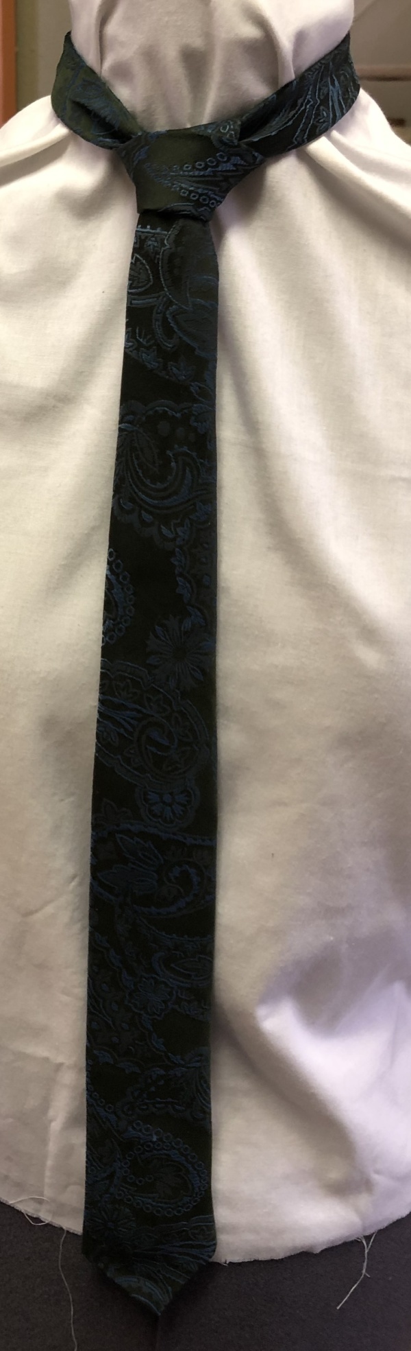 Blue and black Necktie-TI 4100- Paisley