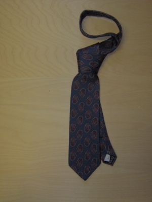 Blue and red Necktie-TI 4253- paisley print; silk