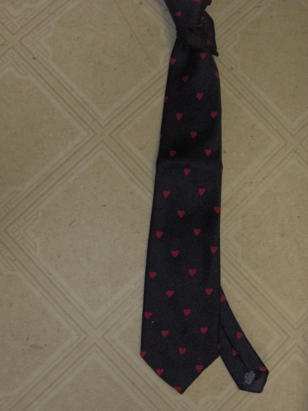 Blue and red Necktie-TI 4322- Solid tie with heart design