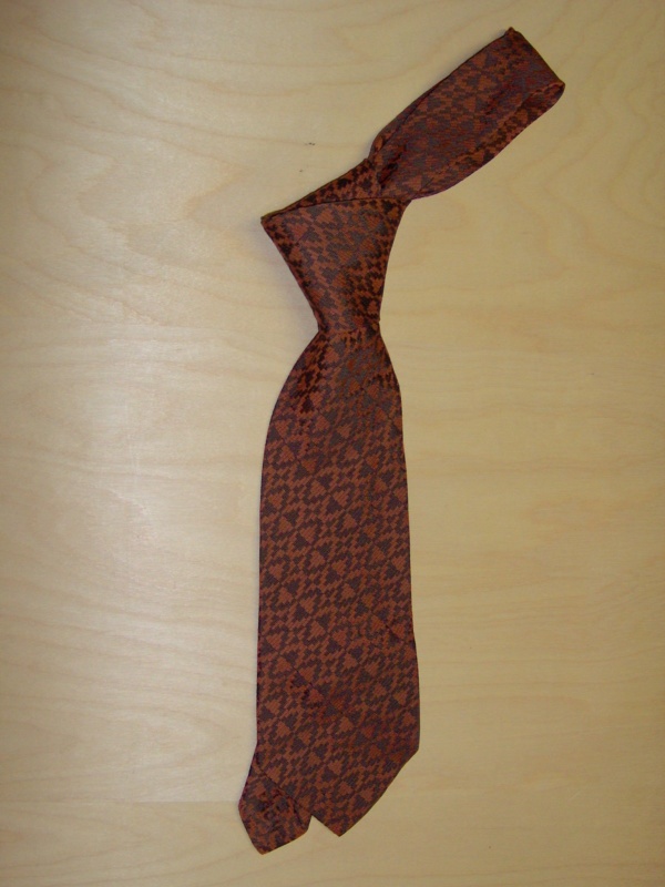 Dark brown and orange Necktie-TI 6042- pattern