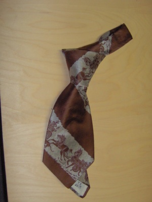 Brown and cream Necktie-TI 6215- horse and carriange patterned stripe