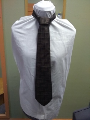 Dark brown Necktie-TI 6262- checkered pattern