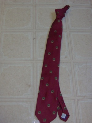 Dark red and green and tan Necktie-TI 7004- solid with christmas wreaths
