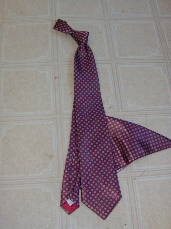 Burgundy, siliver, blue, and white Necktie-TI 7008- solid with small flower circles and matching pocket square