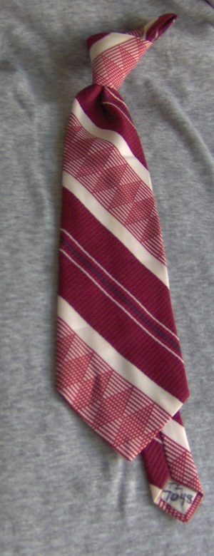 Burgundy and white Necktie-TI 7048- Diagonal Stripe