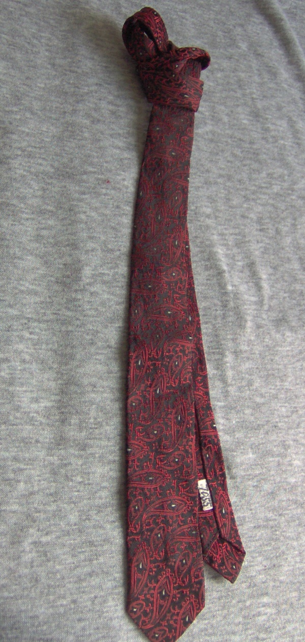 Red and black Necktie-TI 7055- paisley print