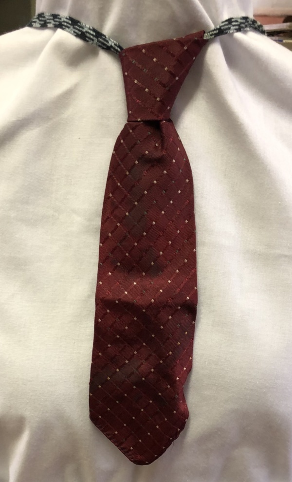 Red Necktie-TI 7062- Crisscross pattern (Tie: 10 inches; Neck: 14 inches)