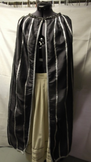 Black and silver Cloak-CL 1600-Shrew'10-Chest 48