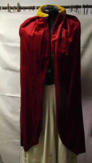 Red Gold Cloak-CL 7300-Chest 42