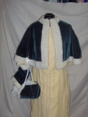 Blue White Cape-CP 4401-CC'18-Chest 44