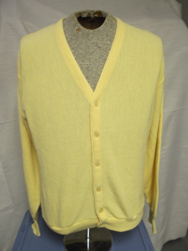 Yellow Cardigan Sweater-Swtr Crd  5700-Chest 50