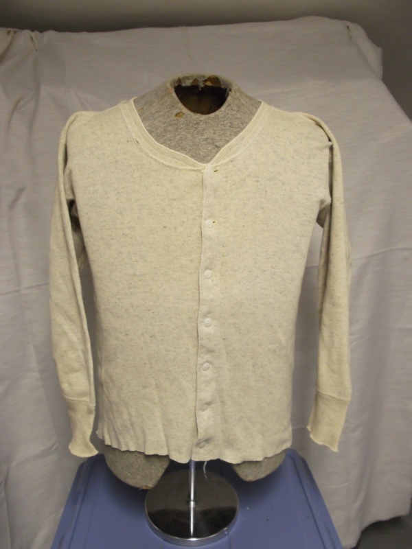 White Cardigan Sweater-Swtr Crd  8403-Chest 44