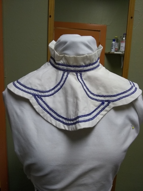 White and Blue Collar-WM CLR 8027-