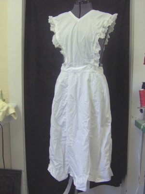 White Apron-Wm Fl Ap  8404-Length 43
