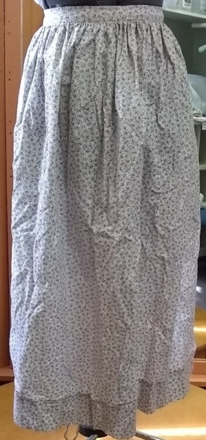 White and Brown Apron-Wm Hf Ap 8029-Length 32