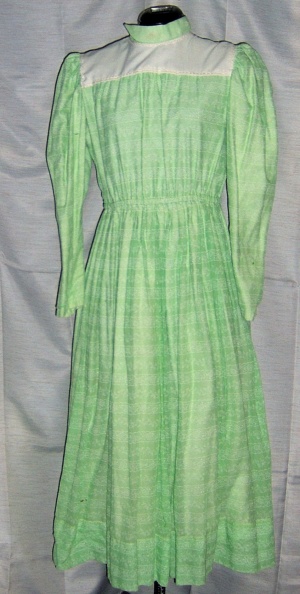 Green Period Dress-Wm Pd Dr 3525-AoGG'12-Bust 40