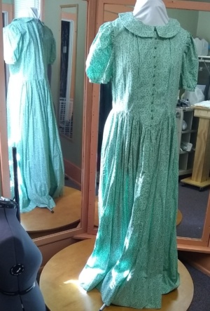 Green Period Dress-Wm Pd Dr 3626-MOYR'11-Bust 43