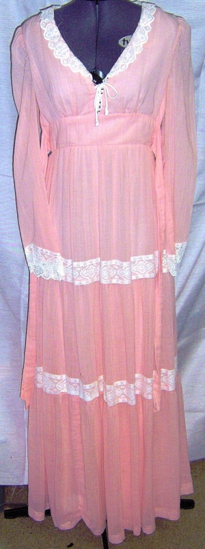 Peach Ivory Period Dress-Wm Pd Dr 7350-Bust 37