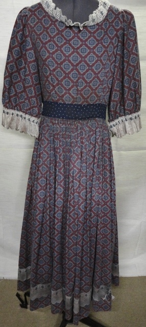 Red blue purple Period Dress-Wm Pd Dr 7525-Bust 40