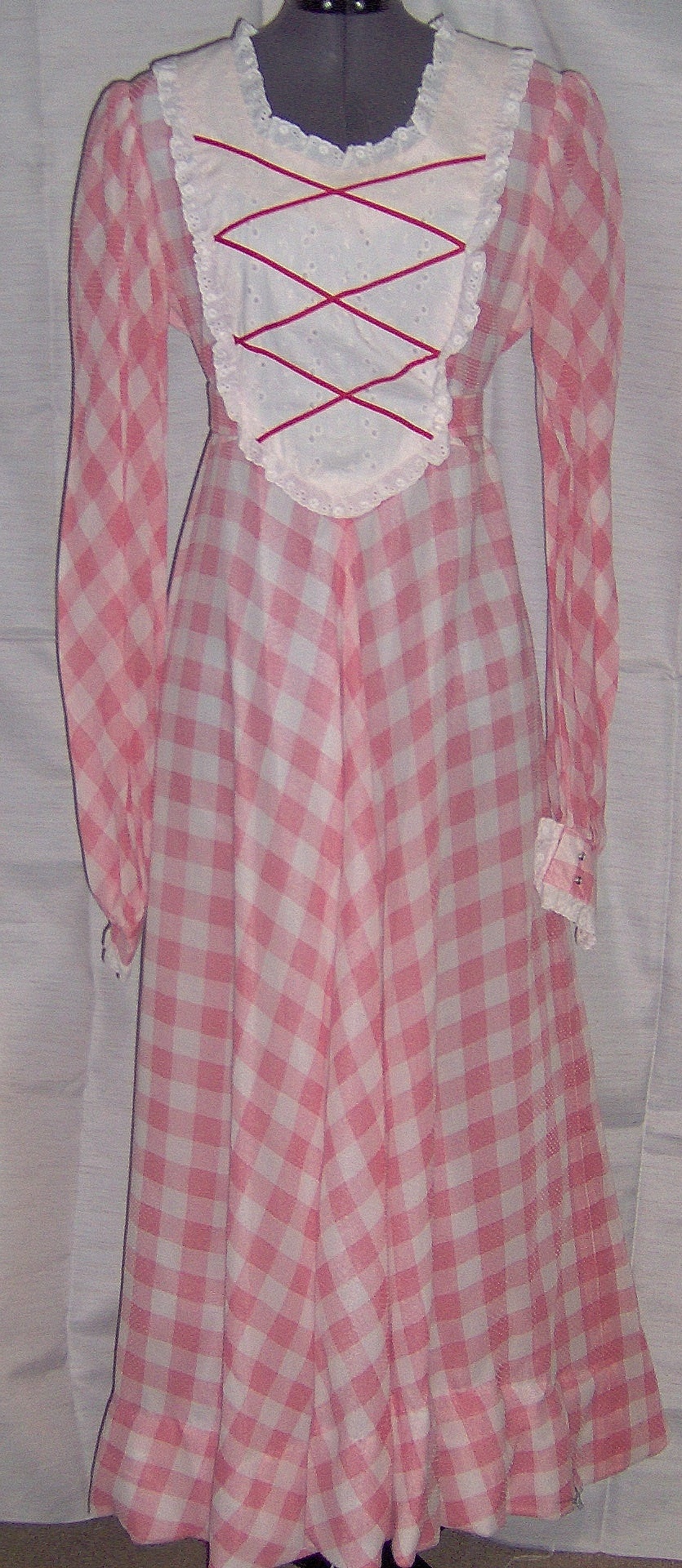 Pink White Red Period Dress-Wm Pd Dr 7675-Bust 42