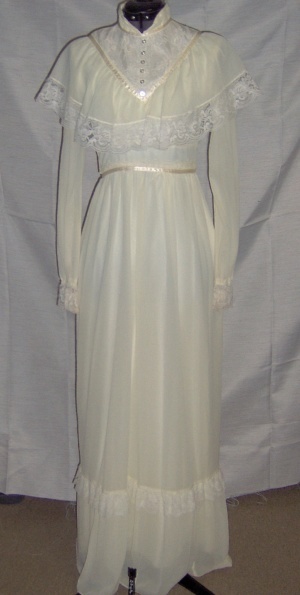 White Period Dress-Wm Pd Dr 8100-Bust 32