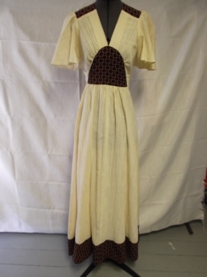 Ivory and brown Period Dress-Wm Pd Dr 8102-Bust 32