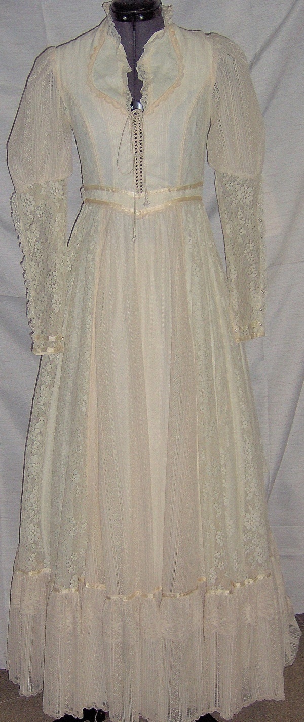White Period Dress-Wm Pd Dr 8150-Bust 32
