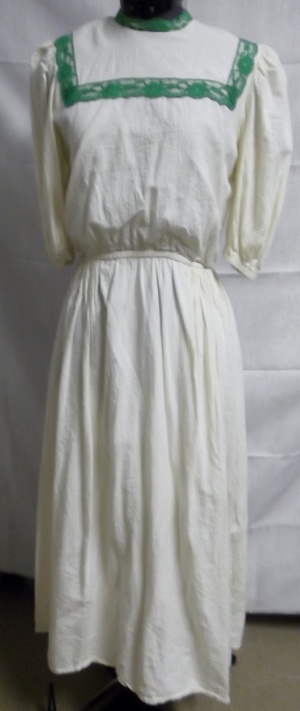 White Period Dress-Wm Pd Dr 8403-Bust 38
