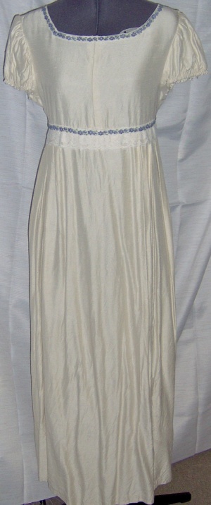 Ivory Purple Period Dress-Wm Pd Dr 8407-Bust 37