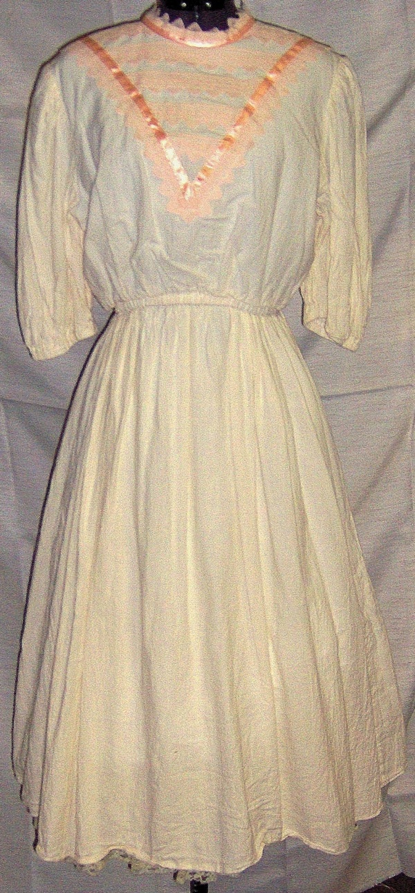 White Period Dress-Wm Pd Dr 8600-Bust 42