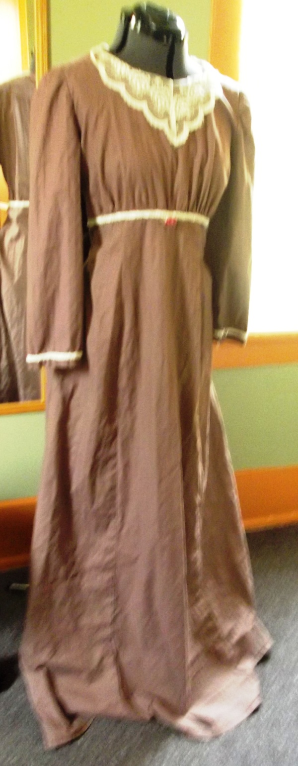 Purple Period Dress-Wm Pd Dr 9950-MM'09-Bust 54