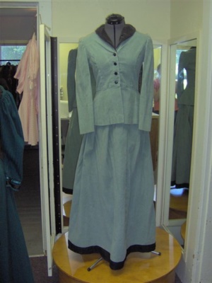 Green Period Suit-Wm Pd Su 3200-Bust 34