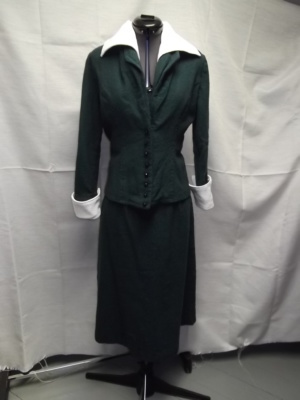 Green Period Suit-Wm Pd Su 3600-Bust 42