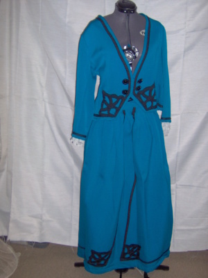 Blue Period Suit-Wm Pd Su 4600-Bust 42